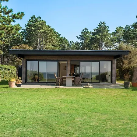 3 Bedroom Lovely In Martofte