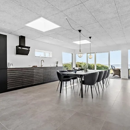 Сasa de vacaciones 3 Bedroom Lovely In Martofte